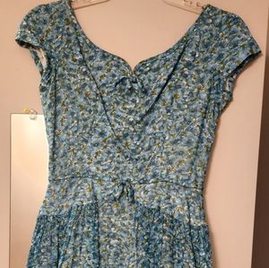 My mom is selling her vintage clothes she wore in her 20s.